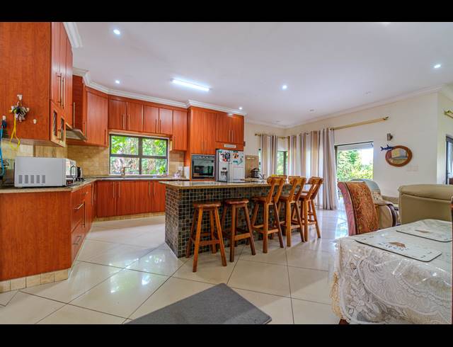 3 BEDROOM FREESTANDING FOR SALE IN WESTBROOK